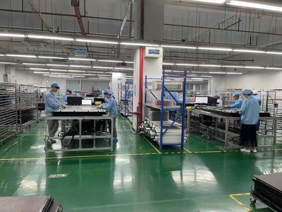 鳳凰街道精準(zhǔn)助力，823家工貿(mào)企業(yè)復(fù)工復(fù)產(chǎn)率超六成，網(wǎng)絡(luò)技術(shù)服務(wù)成關(guān)鍵支撐